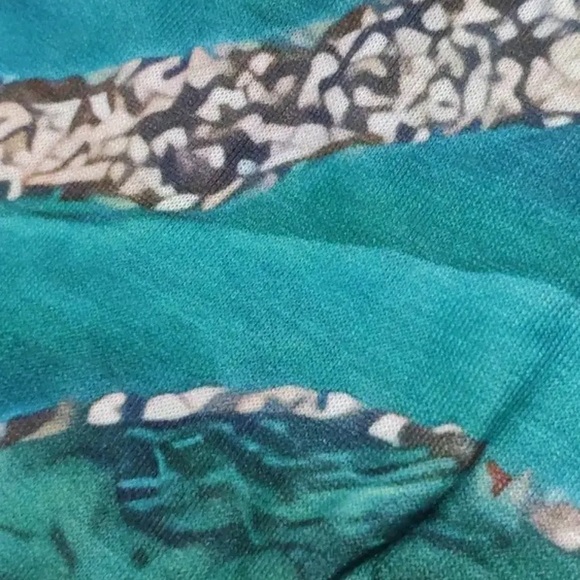 New Vibrant Green and Blue Abstract Dress - Picture 4 of 6